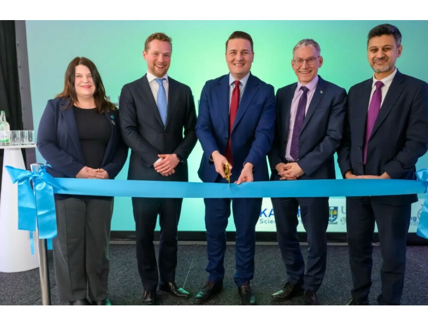 Pictured left to right: Susan Aitken, Leader of Glasgow City Council; Steijn Ribbens, CEO of Kadans Science Partner; Wes Streeting, Secretary of State for Health and Social Care; Professor Andy Schofield, Principal and Vice-Chancellor of the University of Glasgow; and Dr Zubir Ahmed, MP for Glasgow South West.